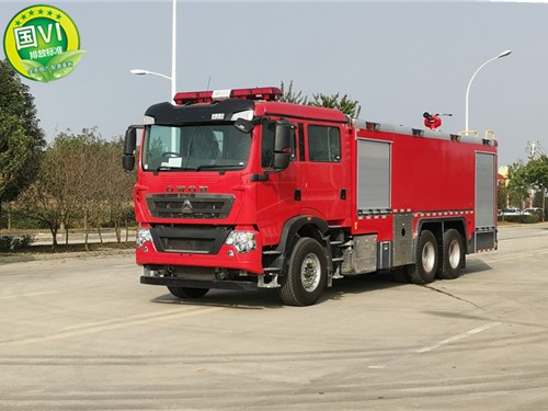 豪沃17吨水罐消防车
